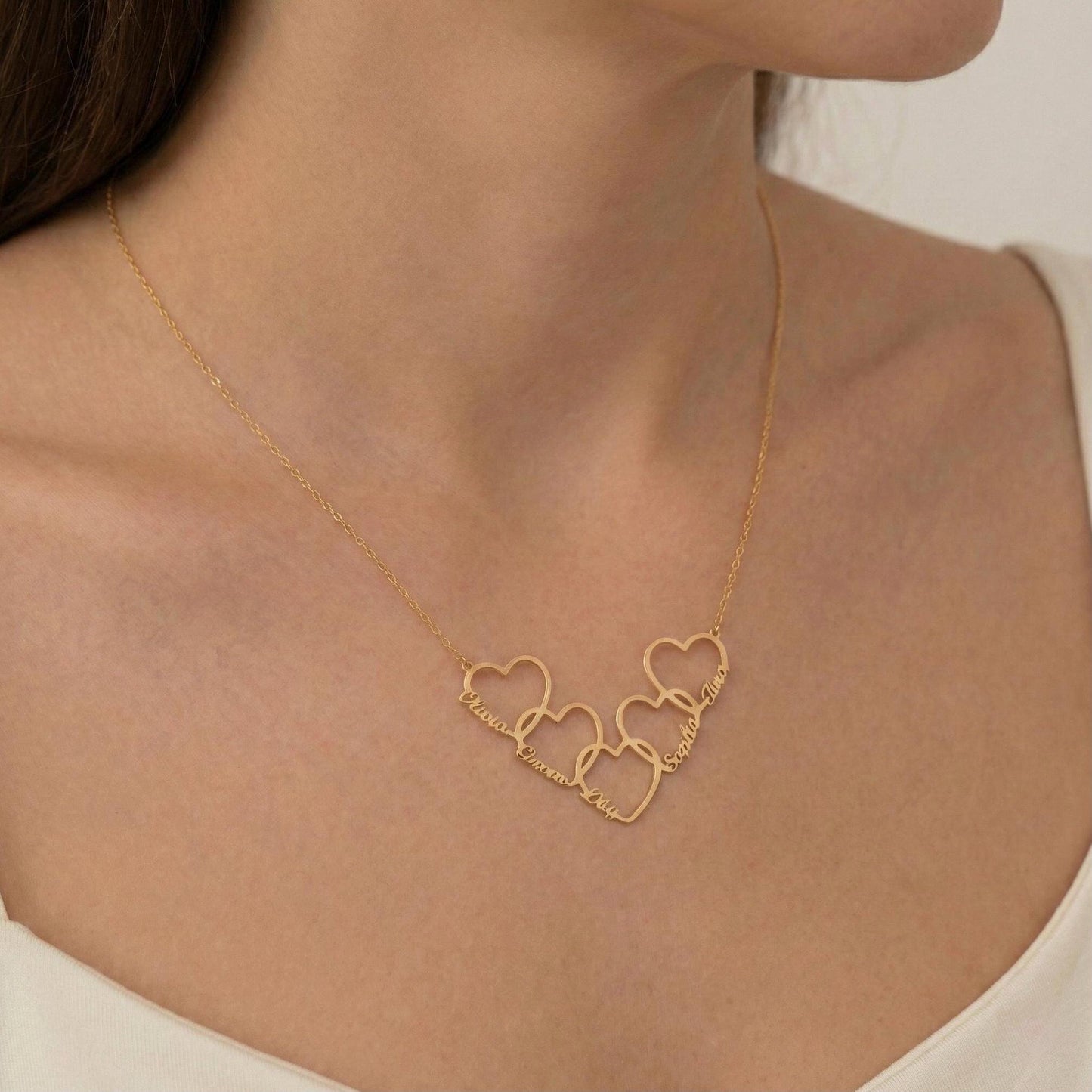 Personalized Heart Name Necklace in Gold – Custom Multiple Names Necklace for Mom, Meaningful Mother’s Day Gift, Family Love Jewelry