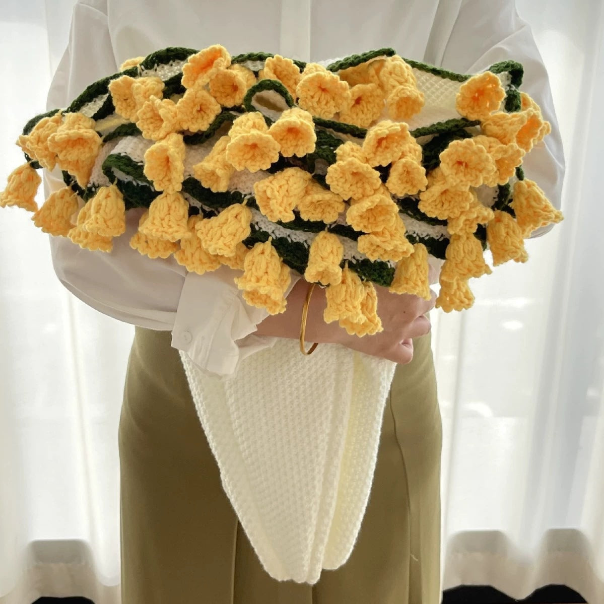 Ovornix Bouquet Blanket: The Most Loving Gift for Mom or Your Girlfriend