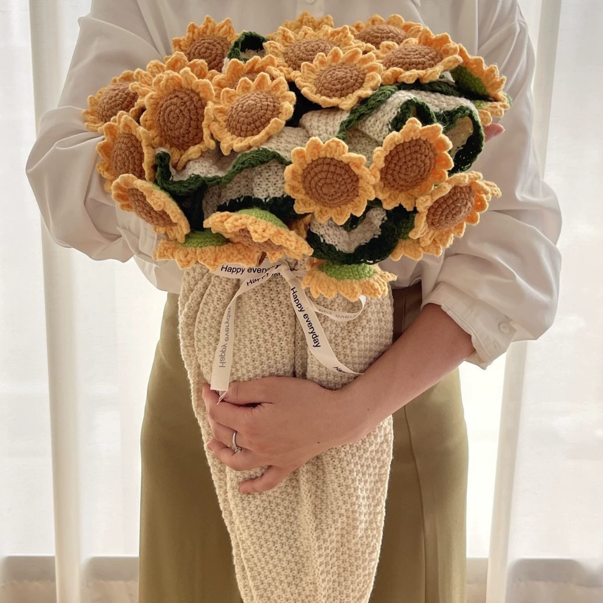 Ovornix Bouquet Blanket: The Most Loving Gift for Mom or Your Girlfriend